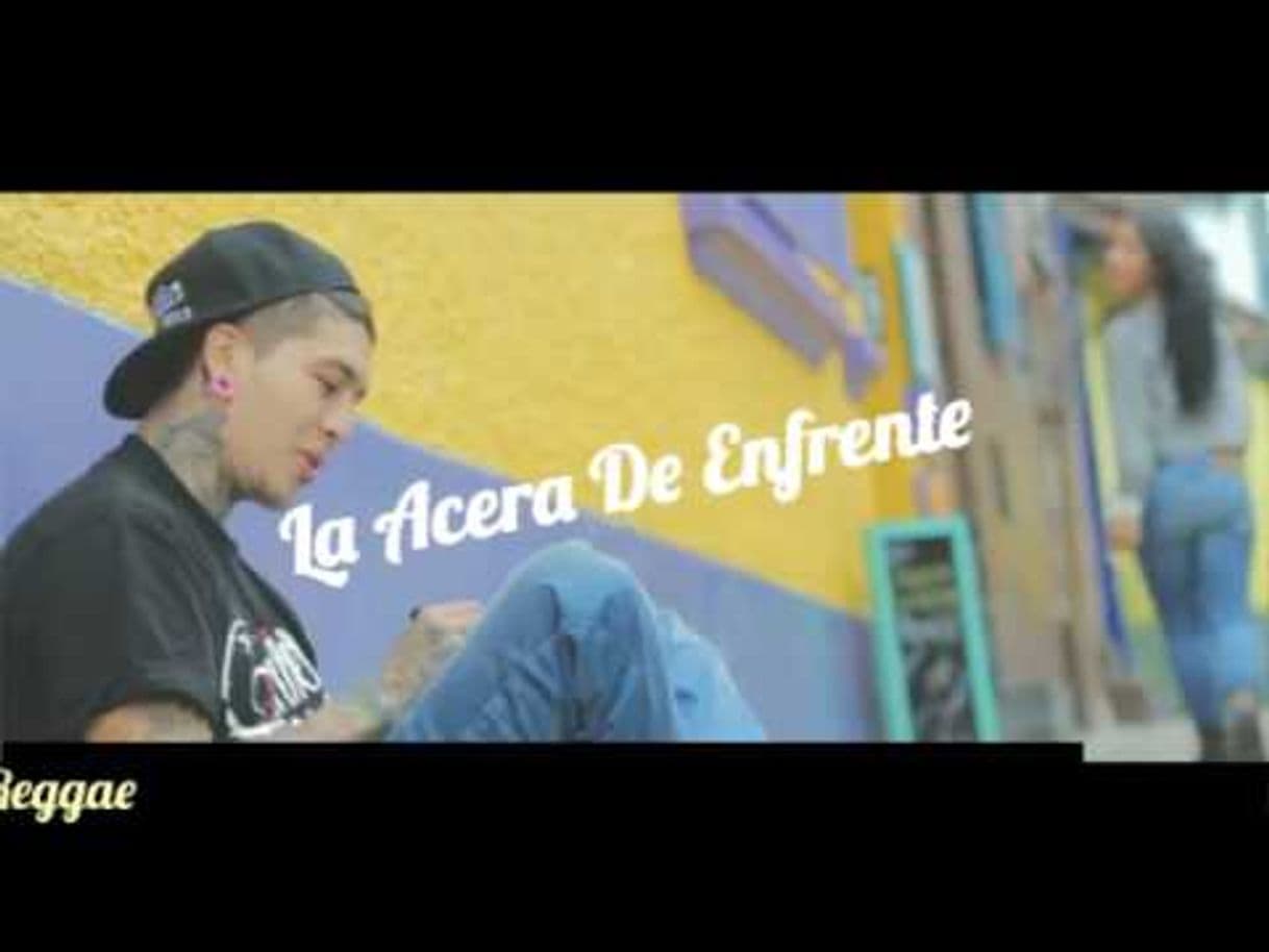 Canción La Acera de Enfrente