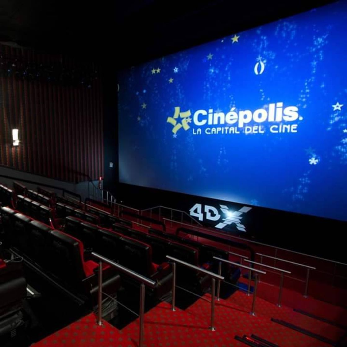 Lugar Cinépolis Oblatos