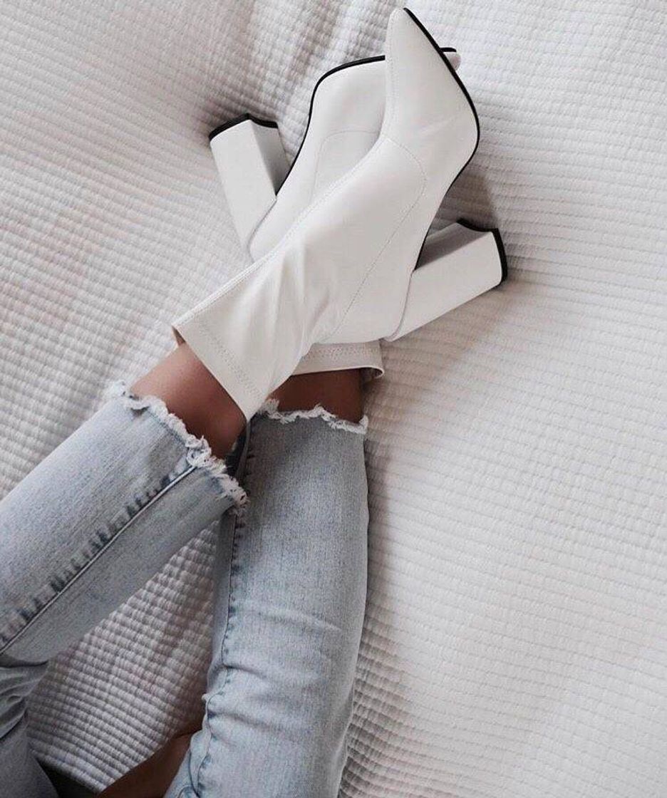 Product white high heels boots