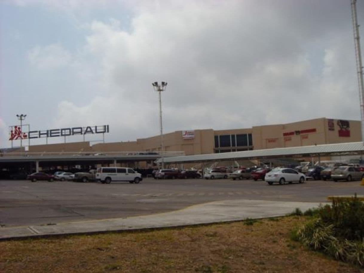 Lugar CHEDRAUI Plaza Crystal