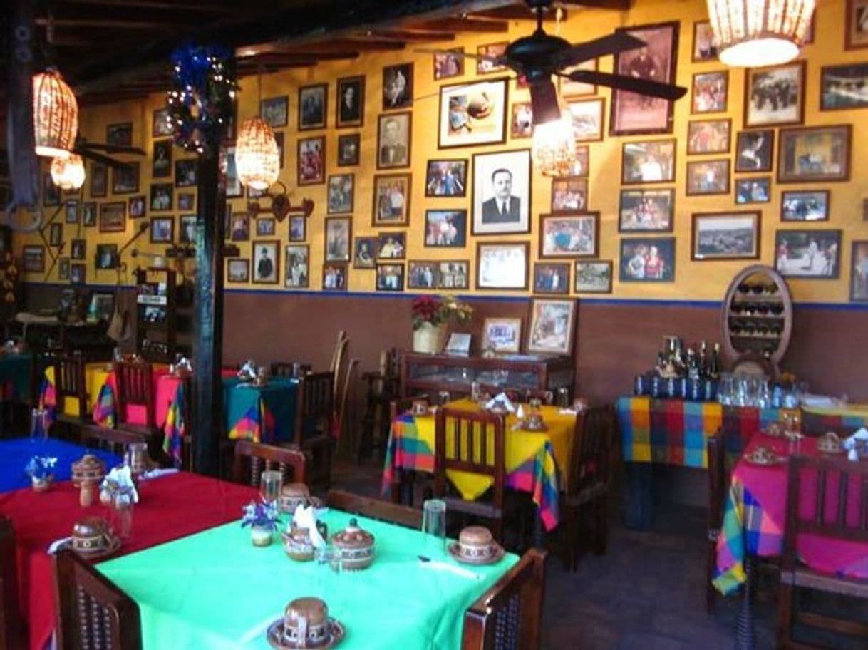 Restaurants El Mesón de Los Laureanos