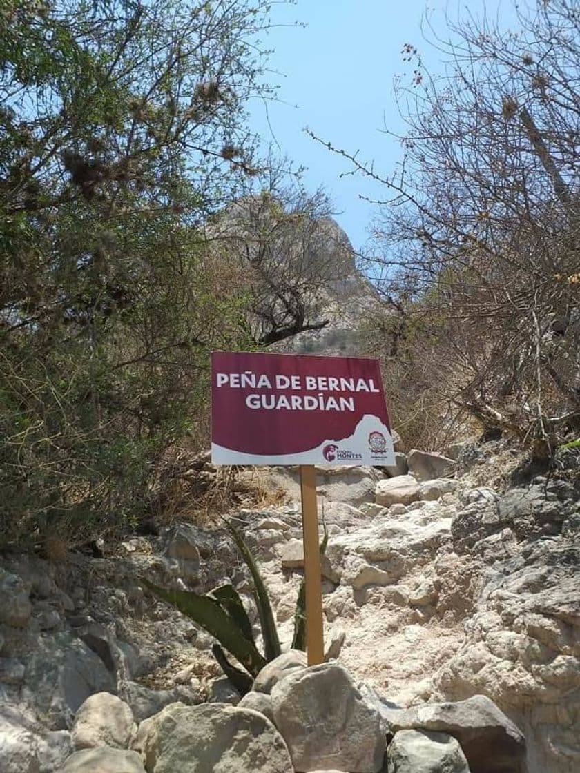 Lugar Peña de Bernal