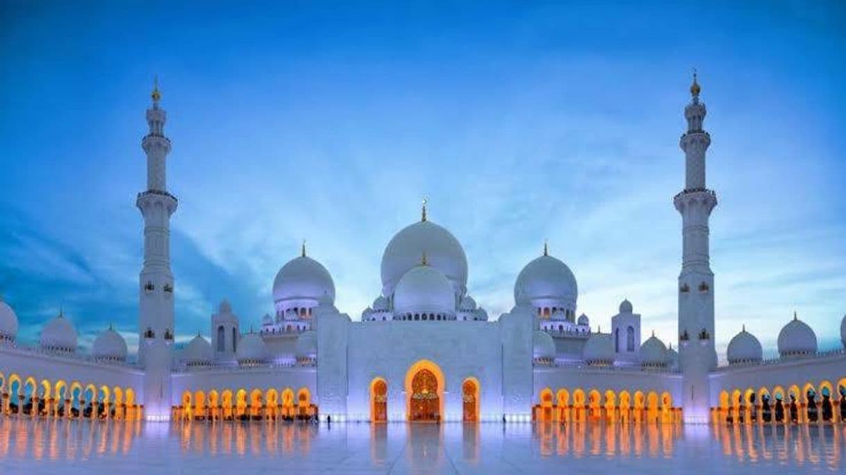 Place Sheikh Zayed Grand Mosque Center