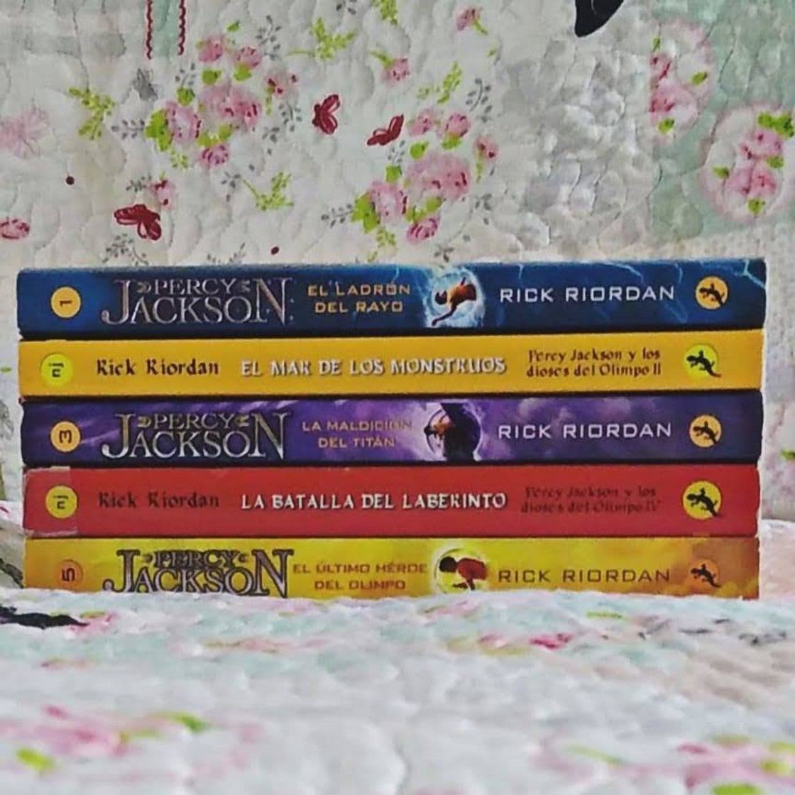 Moda Reseña de la saga "Percy Jackson Y Los Dioses Del Olimpo"