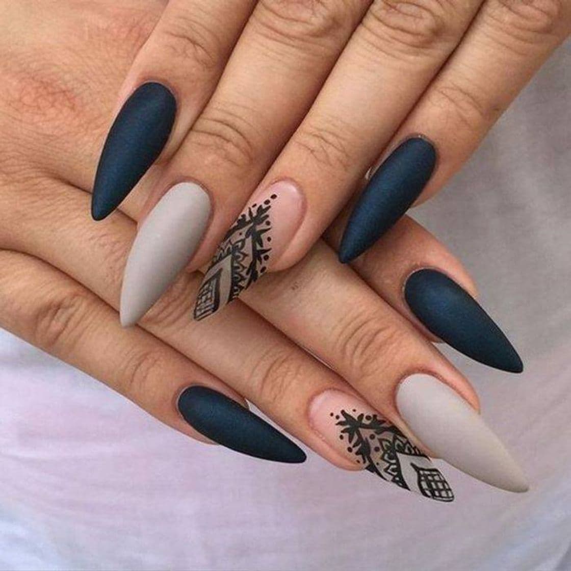 Fashion Ideias de unhas 