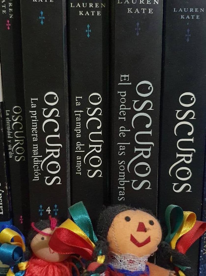 Libro Oscuros