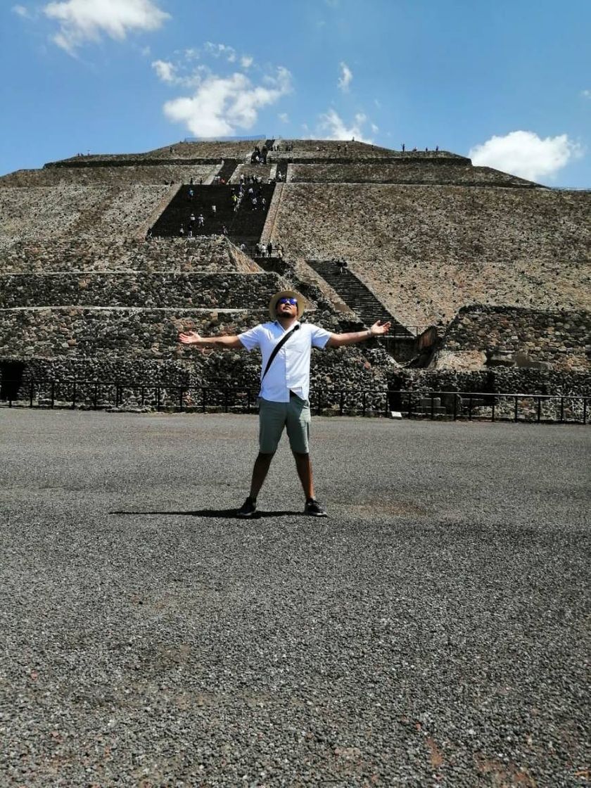 Place Piramides De Teotihuacan