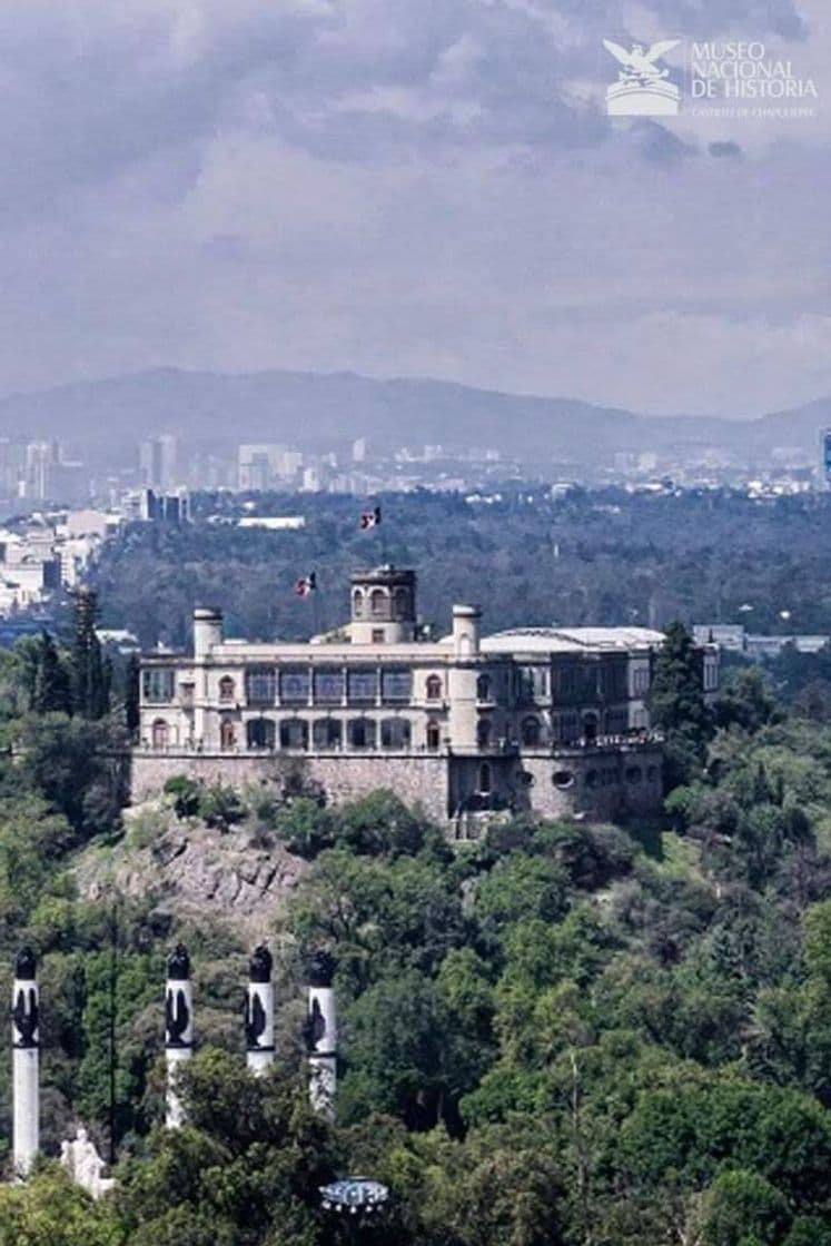 Place Chapultepec Castle