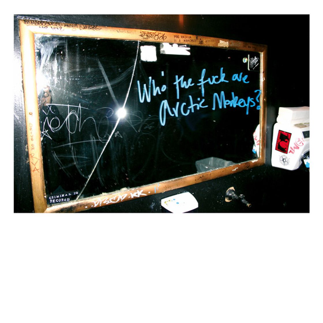 Canción Who The Fuck Are Arctic Monkeys?