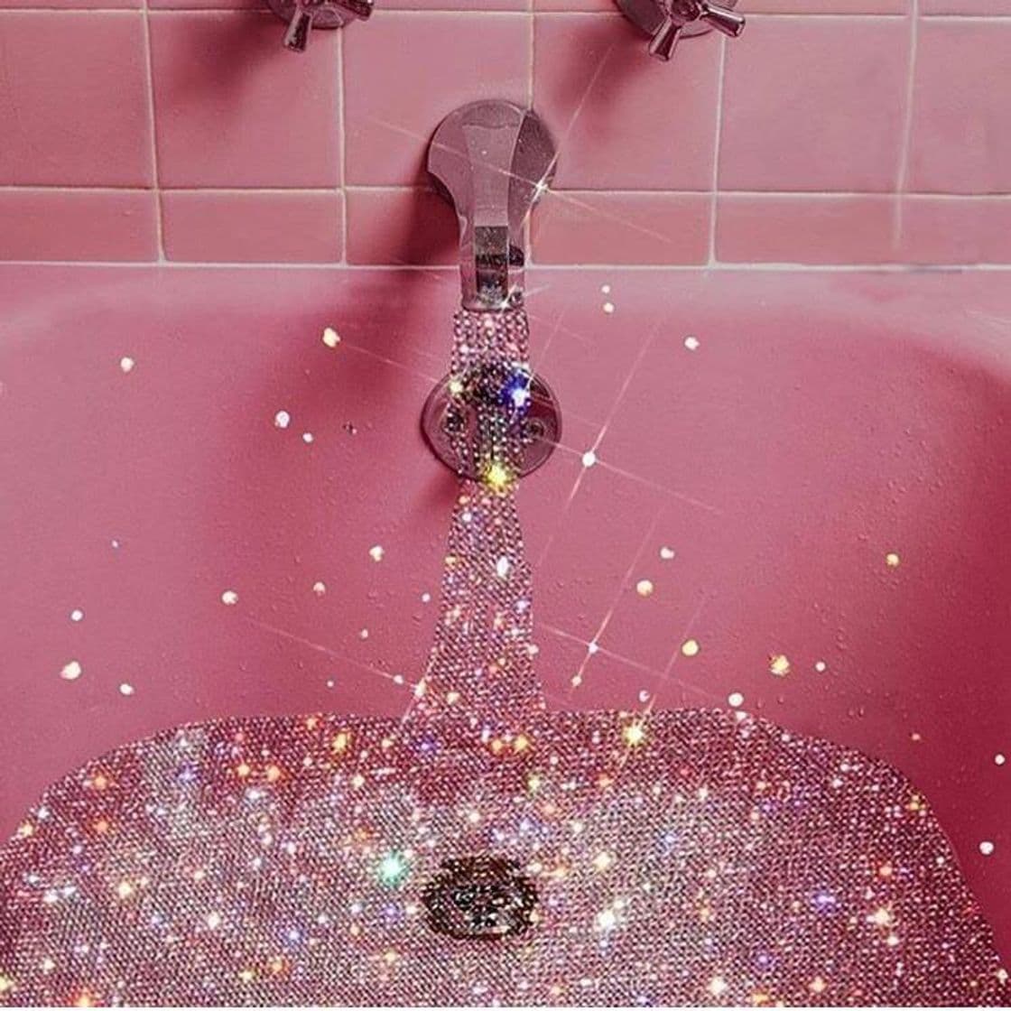 Fashion Bathing in glitter 