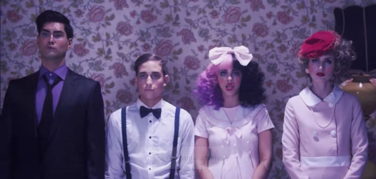 Fashion Melanie Martinez - Dollhouse (Official Music Video)