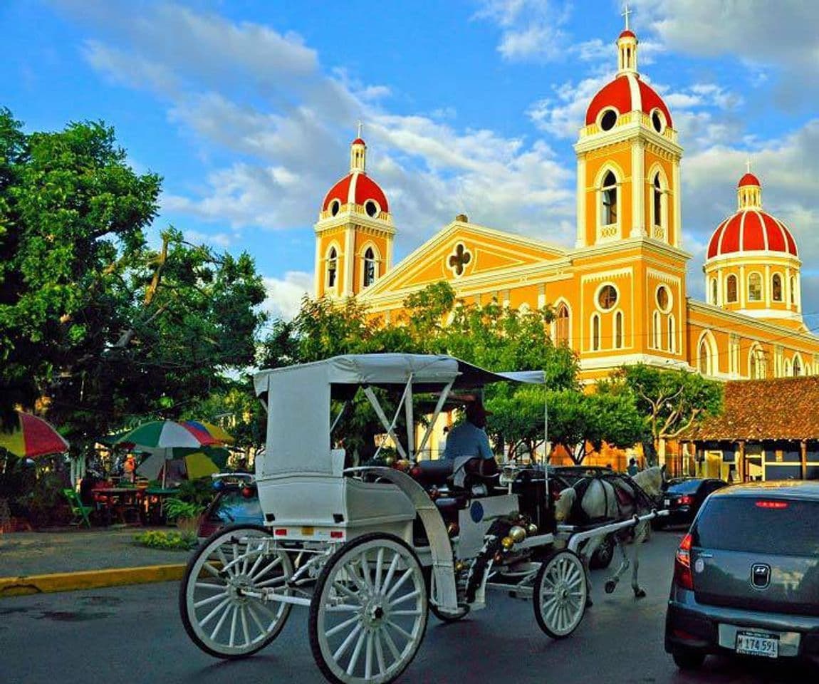 Lugar Granada