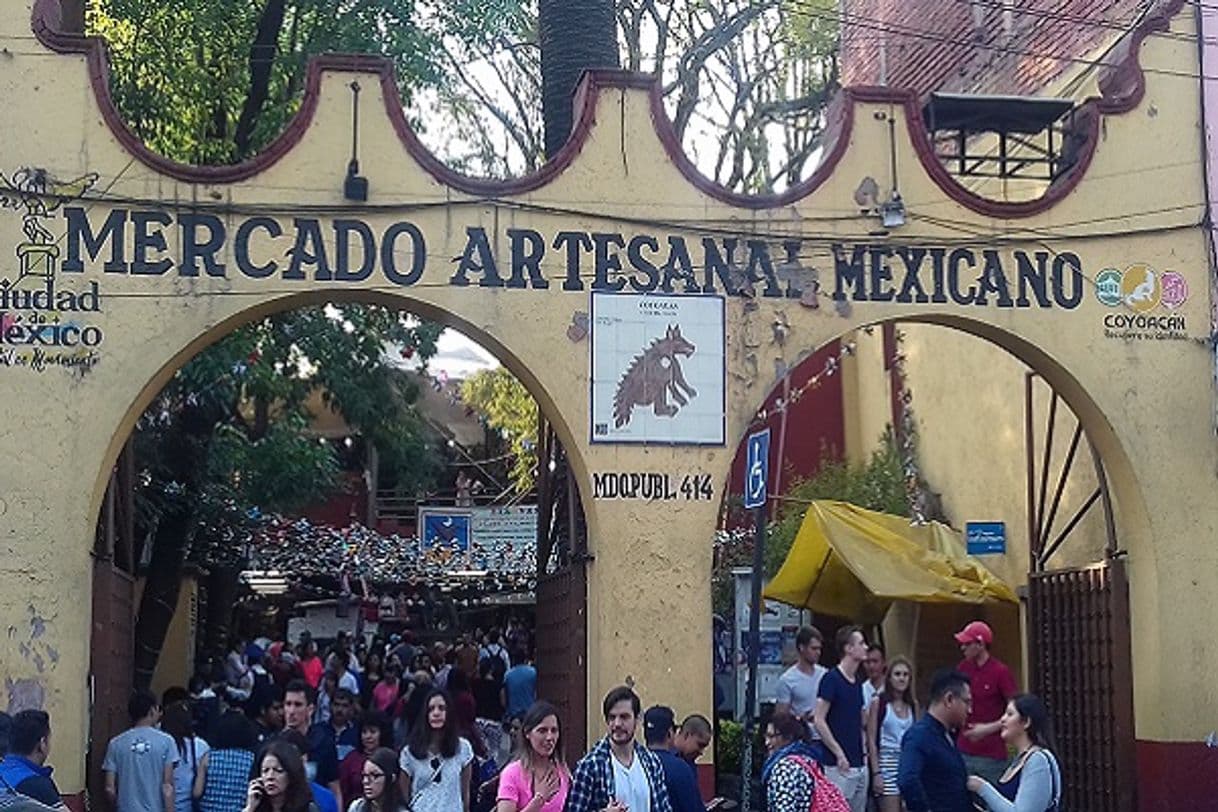 Lugar Mercado de artesanías de Coyoacán