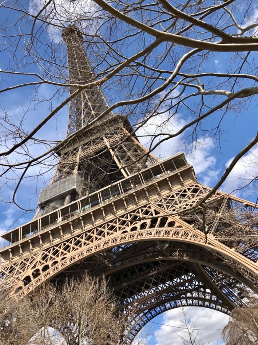 Place Torre Eiffel