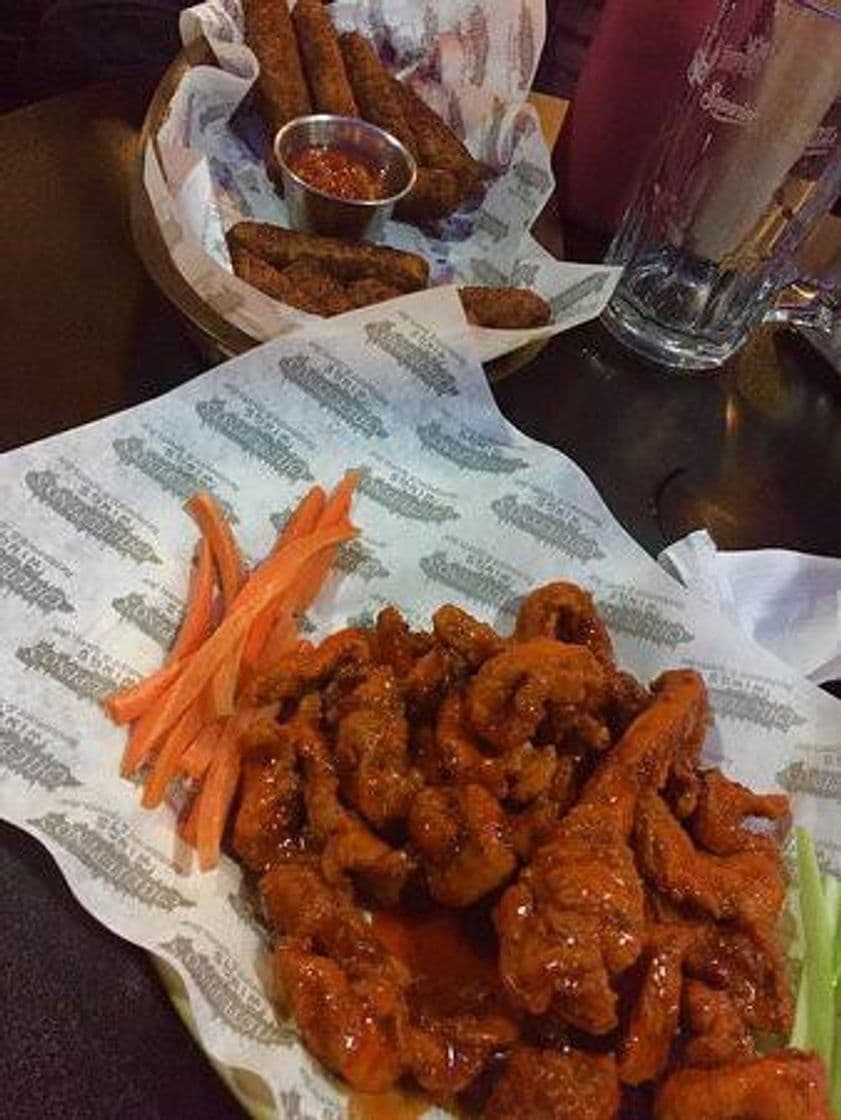 Restaurants Chiltepino's Wings Macroplaza