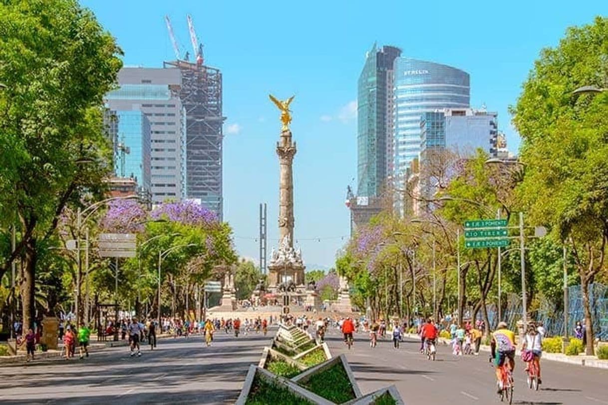 Place México