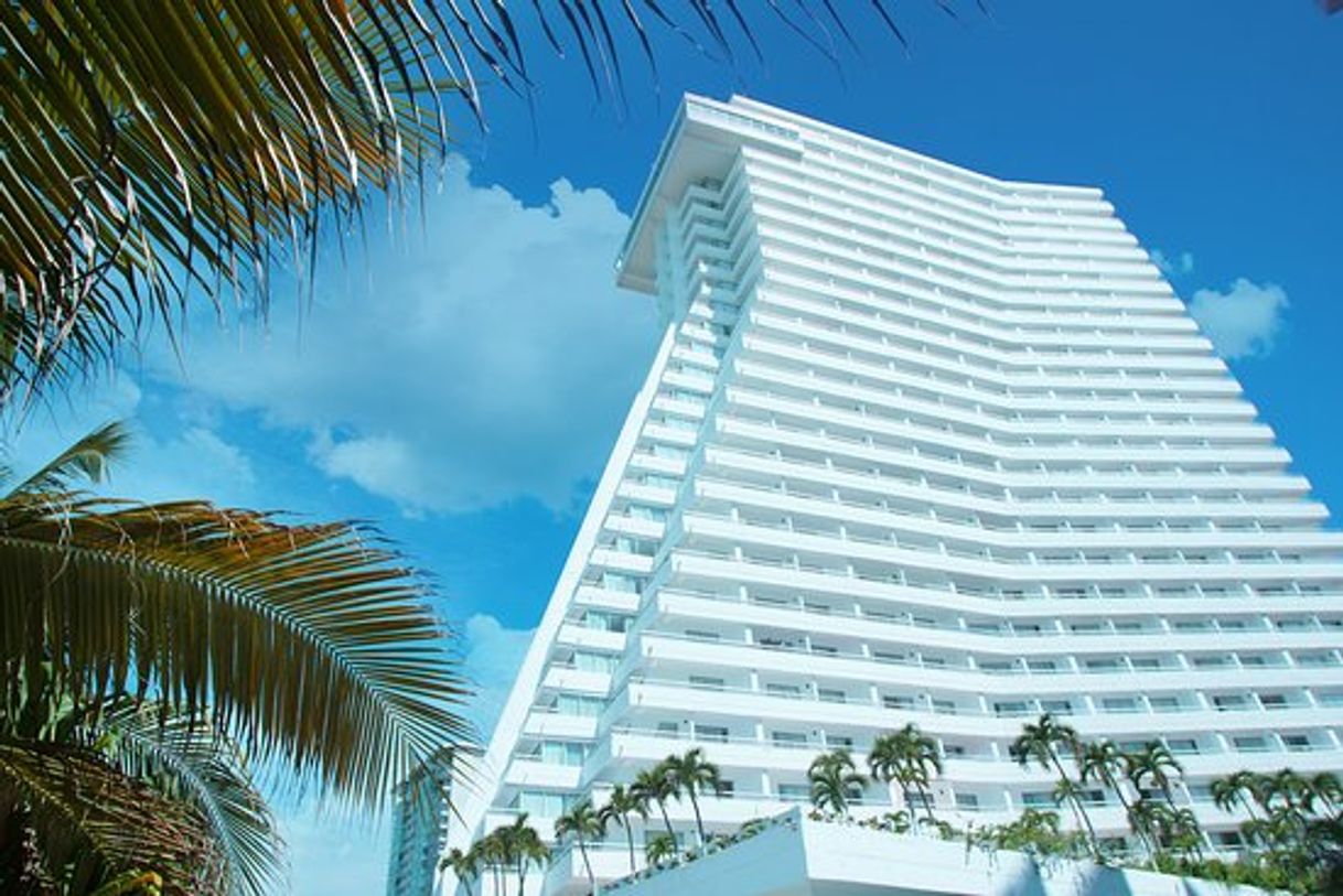 Lugar Gran Plaza Hotel Acapulco