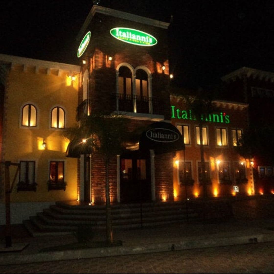 Restaurantes Italianni's Tuxtla Poniente