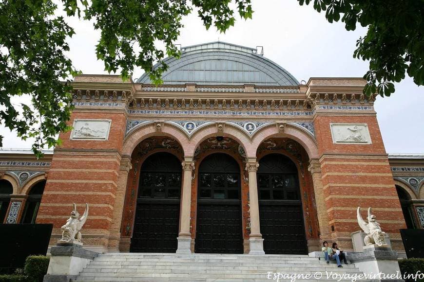 Lugar Palacio de Velázquez