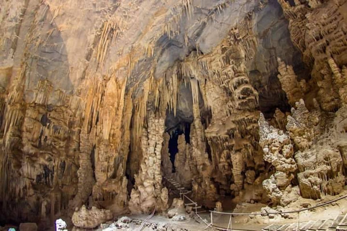 Place Grutas de García