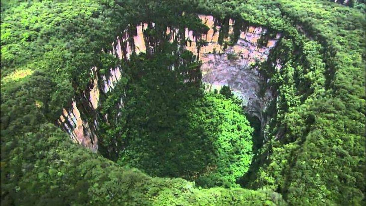 Place La cueva sima Humboldt