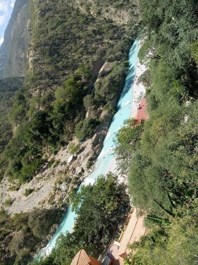 Lugar Grutas Tolantongo