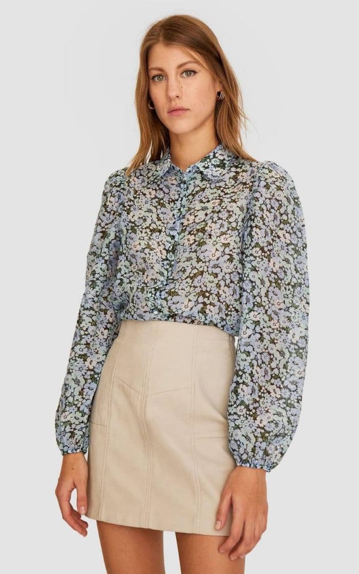 Moda Blusa floral Stradivarius 