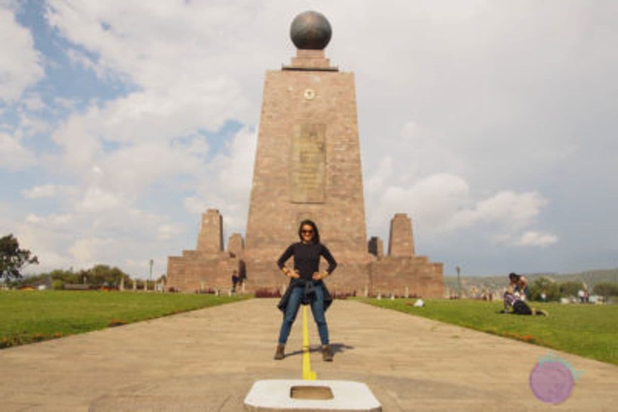 Lugar Mitad Del Mundo