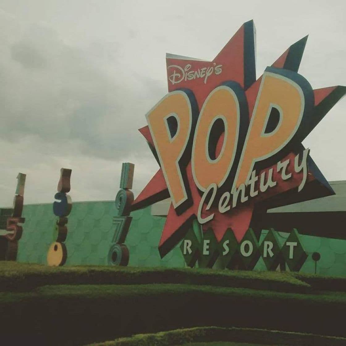 Place Disney's Pop Century Resort