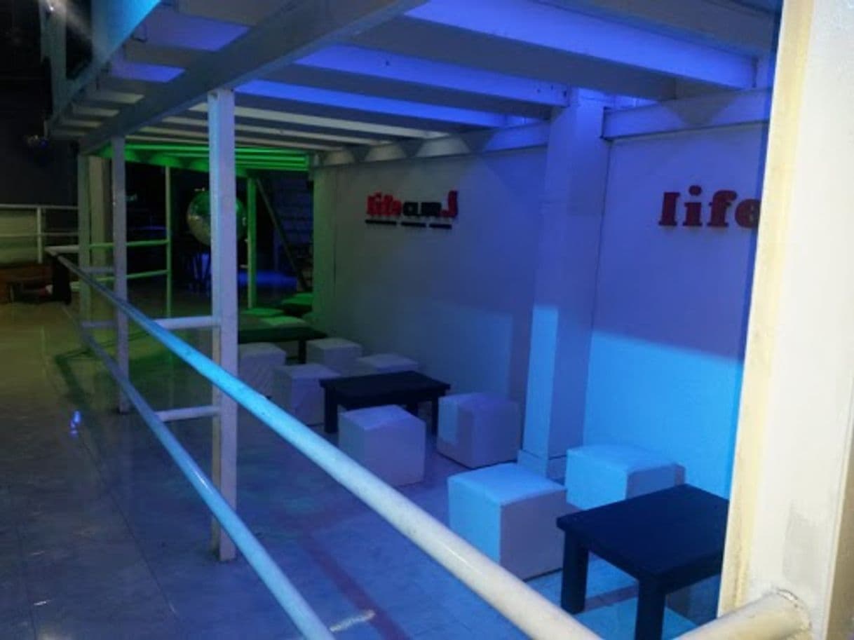 Lugar Life Club