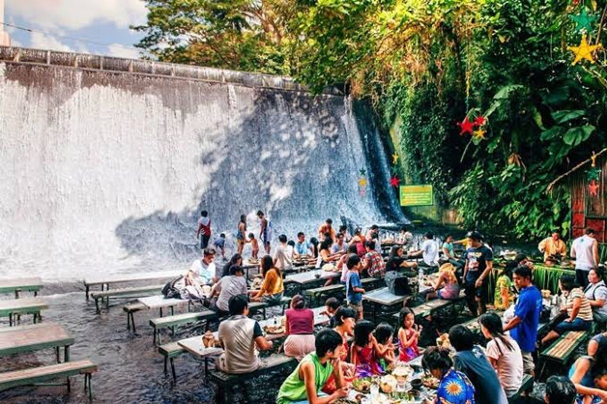 Lugar Villa Escudero Plantations and Resort