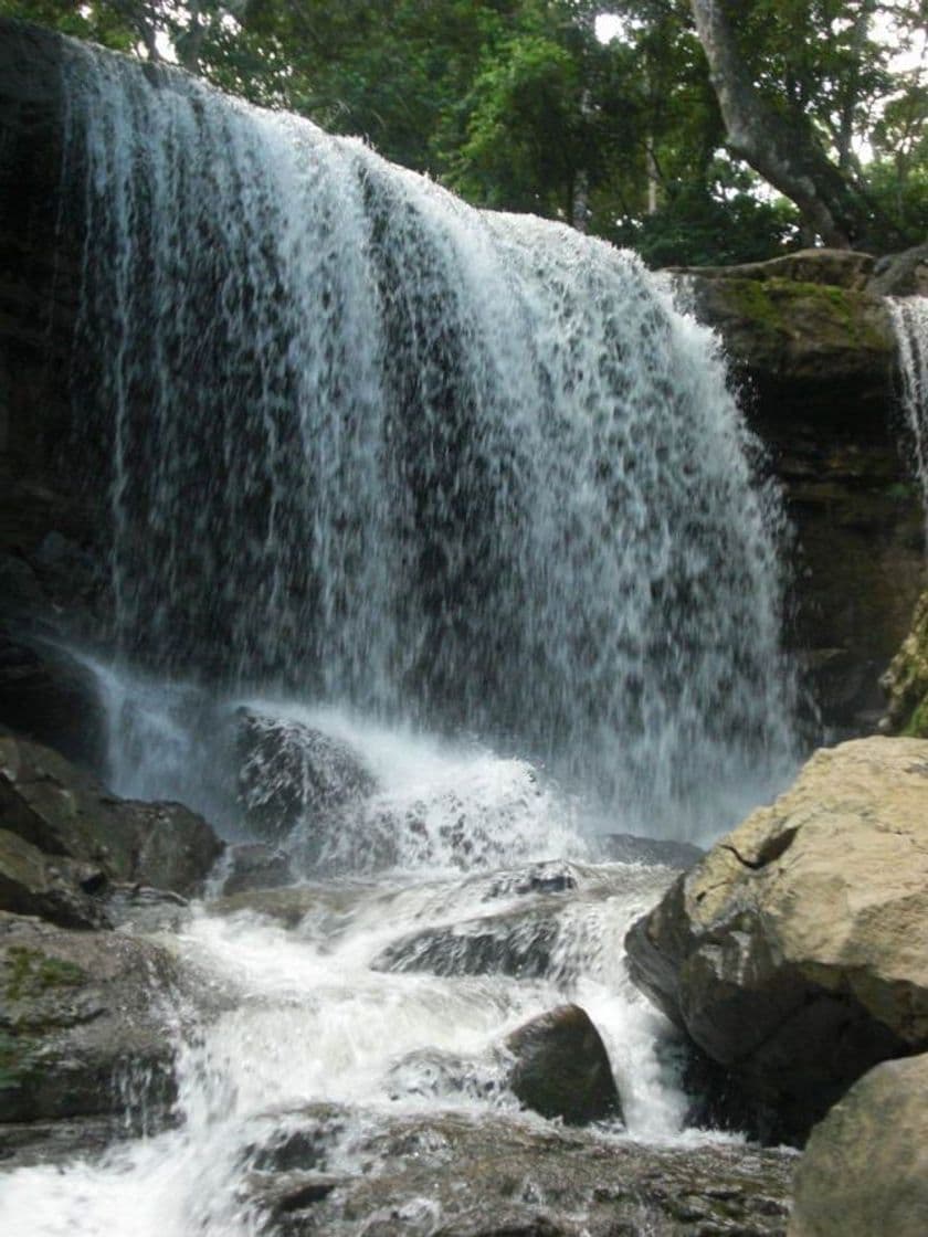 Place Cataratas de Hueque, Parque Nacional Juan Crisostomo Falcon