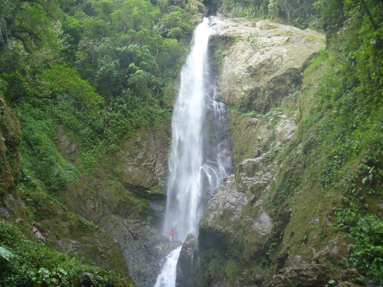 Place Cascada del Sutú