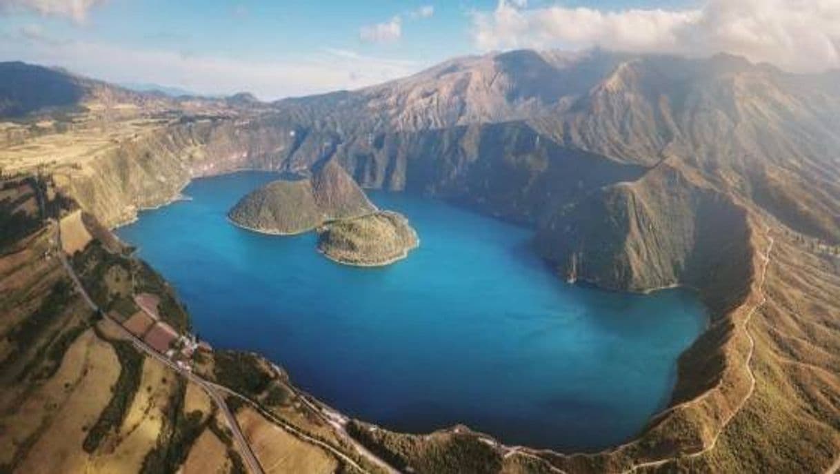 Place Laguna de Cuicocha