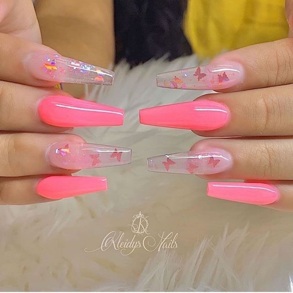 Fashion Pink butterfly nails