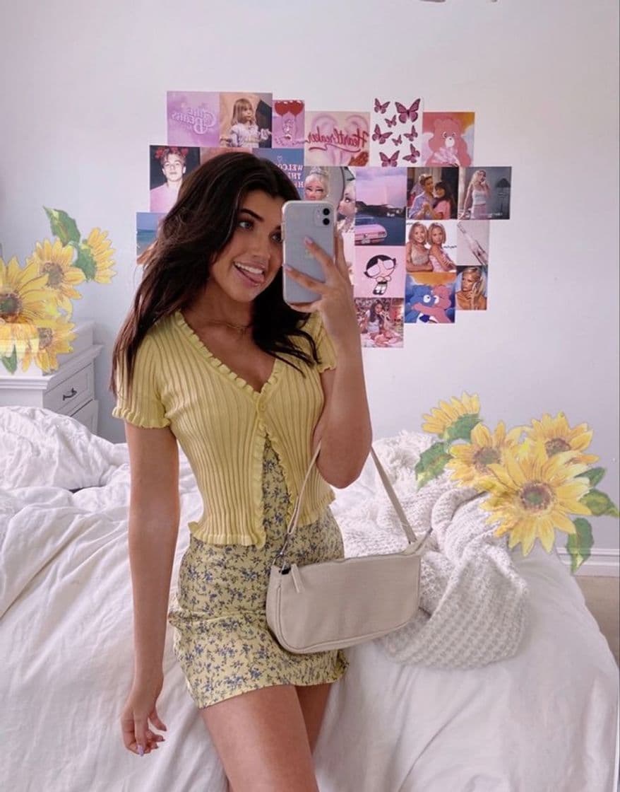 Fashion Yellow spring outfit 