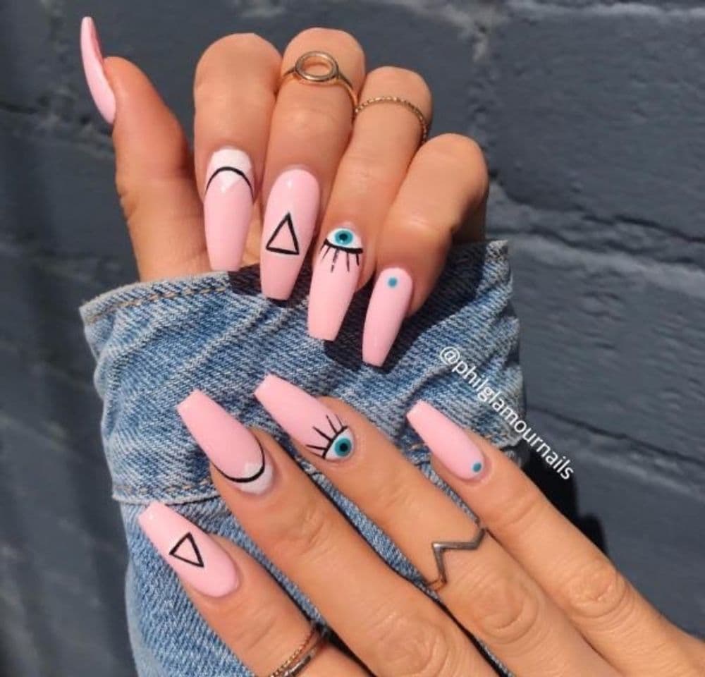 Fashion Eyes nails