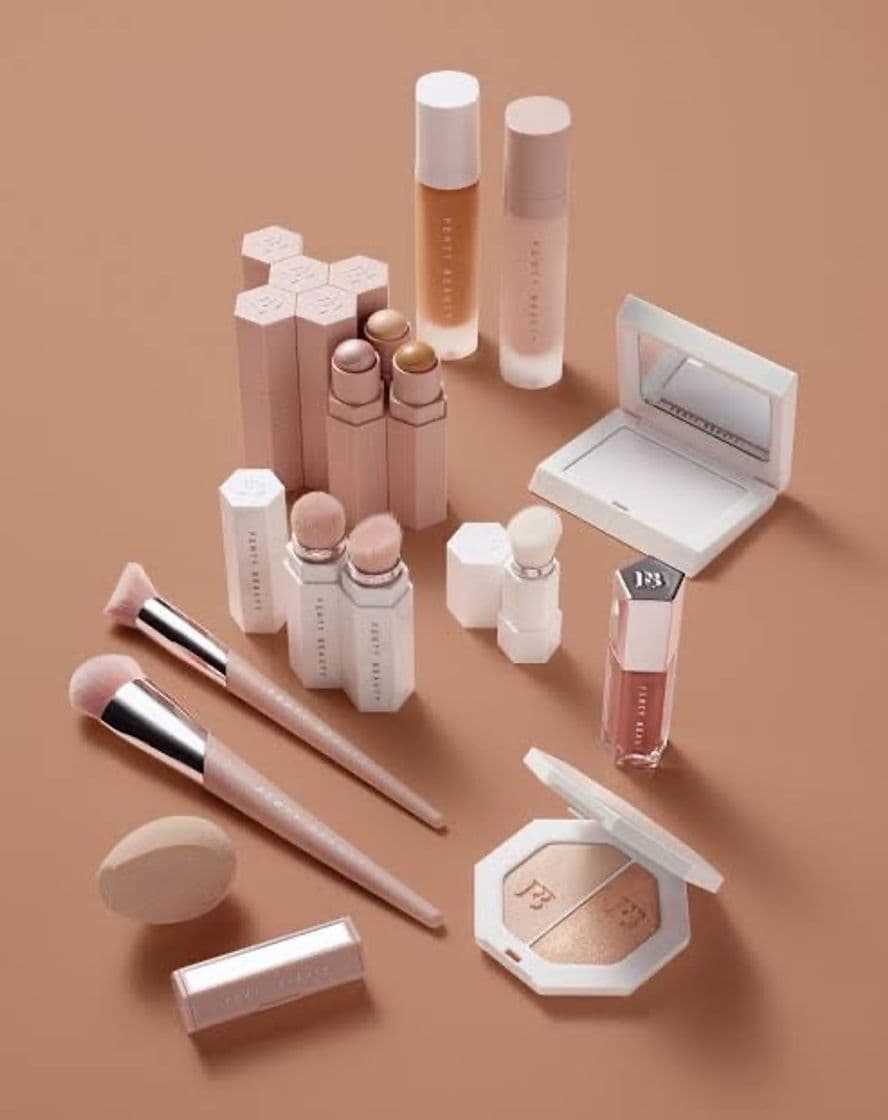 Beauty Polvos de maquillaje, de Fenty by Rihanna