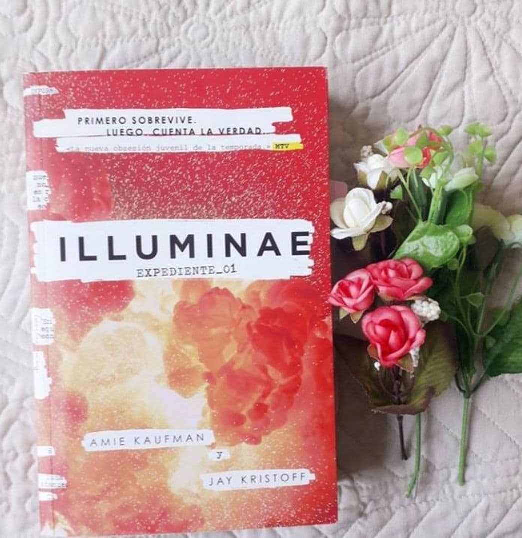 Fashion Illuminae