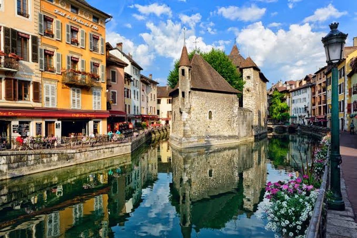 Place Annecy-le-Vieux