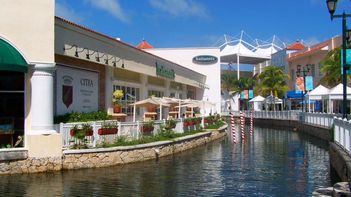 Place Plaza La Isla Cancun