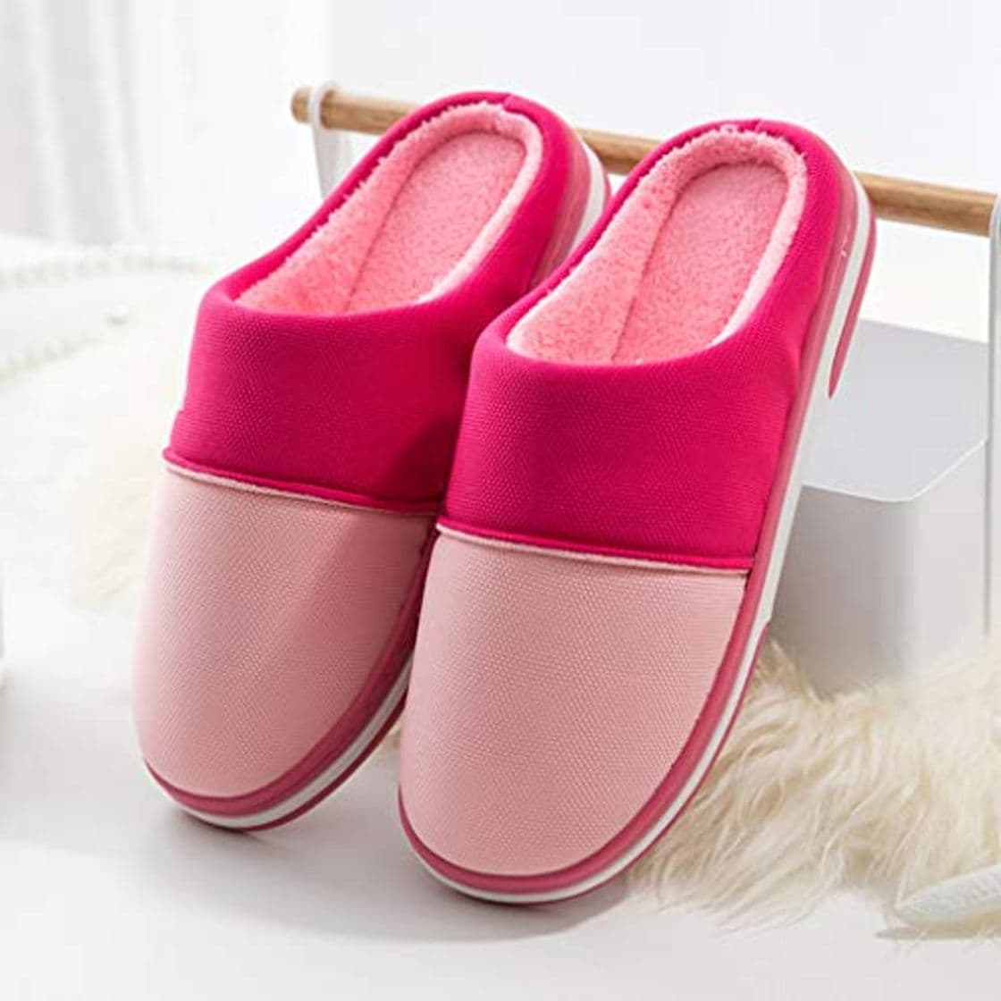 Moda Zapatillas de casa cálidas de invierno zapatillas de algodón de invierno de interior zapatillas de lana de invierno casa zapatos femeninos del hogar gruesas zapatillas de algodón par inferior Zapatill