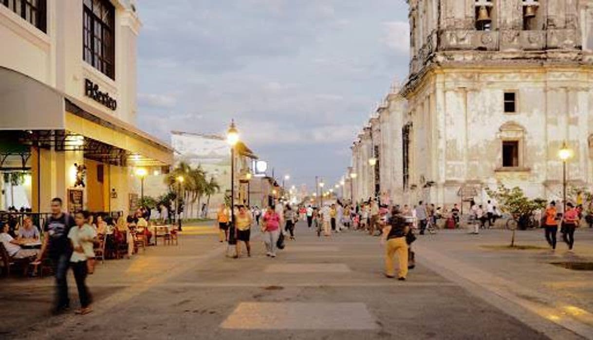 Place León