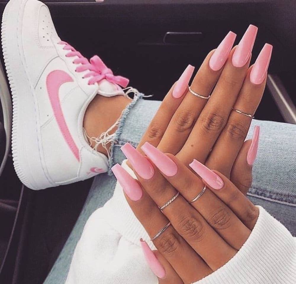 Moda Uñas de color rosa🤩✨