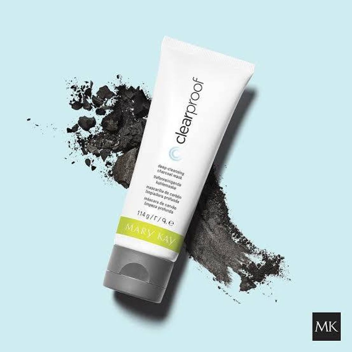 Moda Mascarilla de Carbon Clearproof de Mary kay.