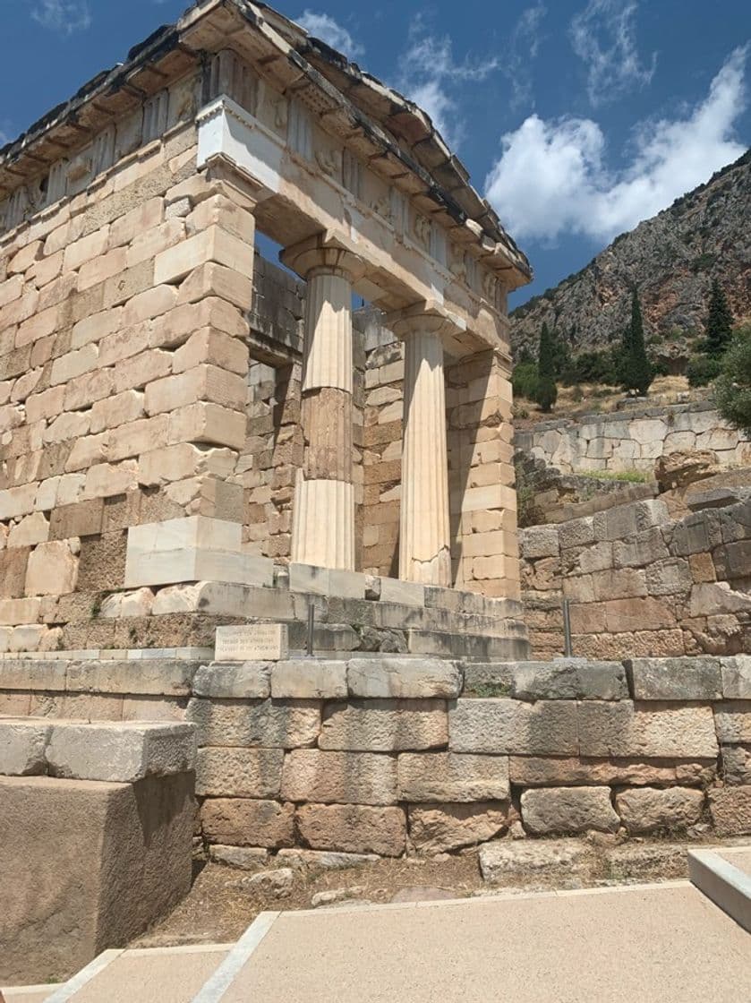 Place Delphi