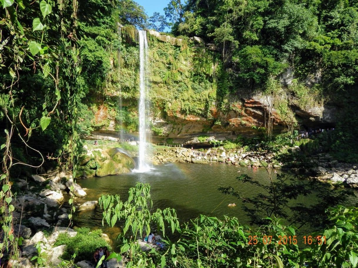 Lugar Cascada de Misol-Ha