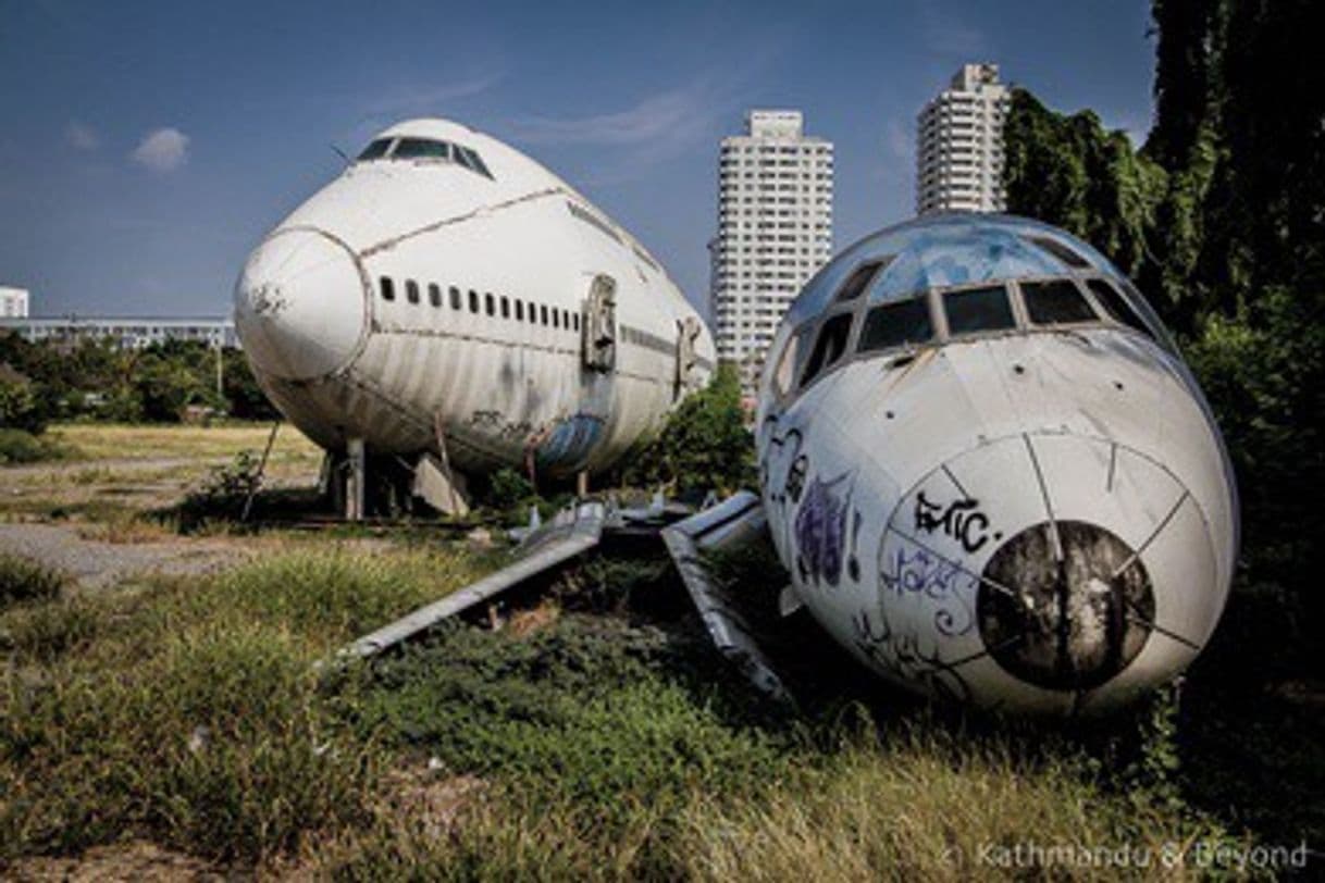 Lugar Airplane Graveyard