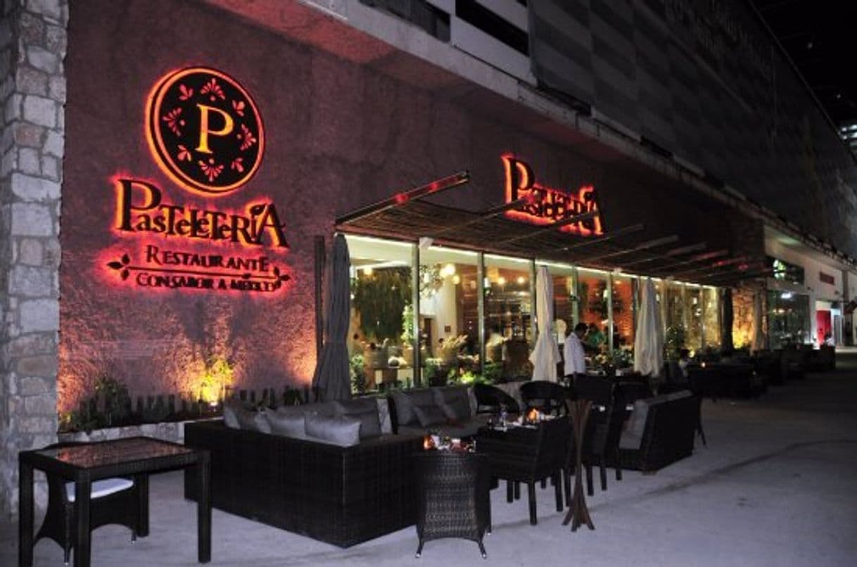 Restaurants La Pasteleteria Cancún Mall