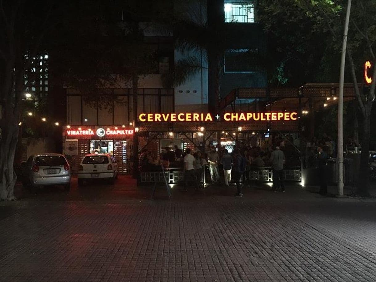 Restaurantes CERVECERIA CHAPULTEPEC - Lopez Cotilla #2